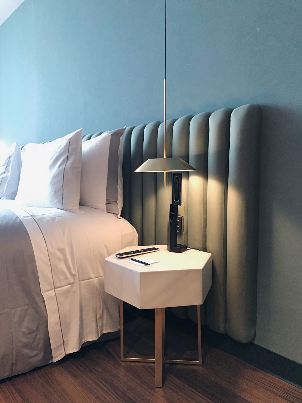 Vibia - Stories -Hotel bedroom lighting - Sofia Hotel - Mayfair 1