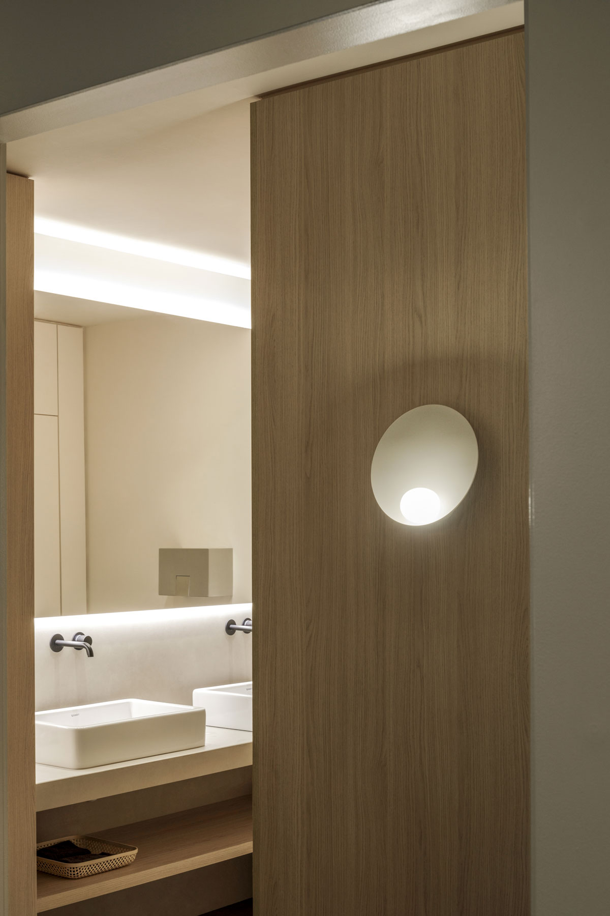 Vibia The Edit - Musa: A Poetic Expression of Light