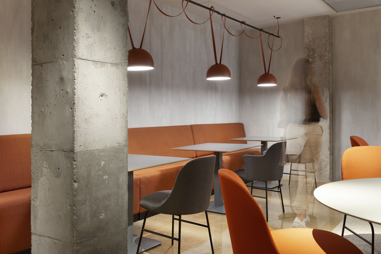 Vibia The Edit - Industrial style meets cosy lighting - Plusminus