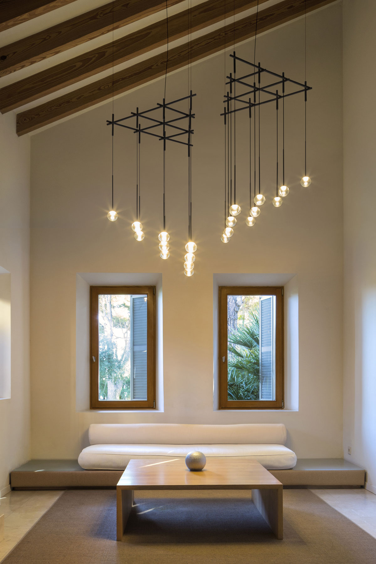 Vibia The Edit - Make A Design Statement With Dazzling Chandeliers - Algorithm